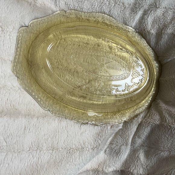 Glass serving dish - Picture 3 of 4